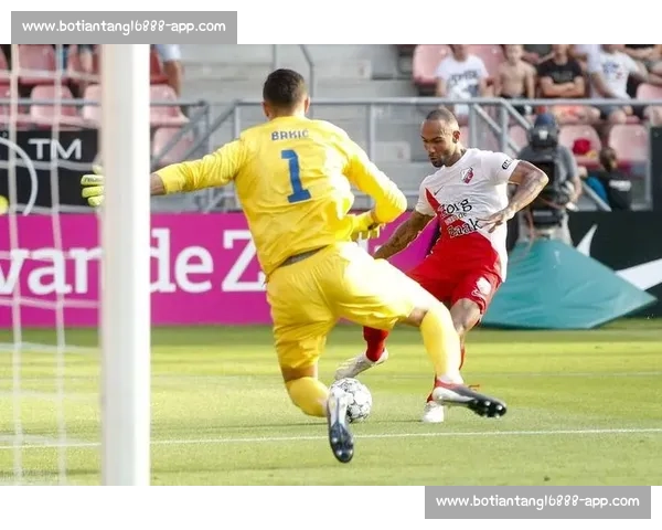 12月5日五大联赛焦点夜豪门对决与争冠走势全解析深度前瞻盘点